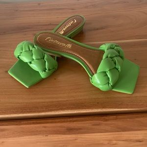 L’Intervalle Green leather sandals. Never worn.
